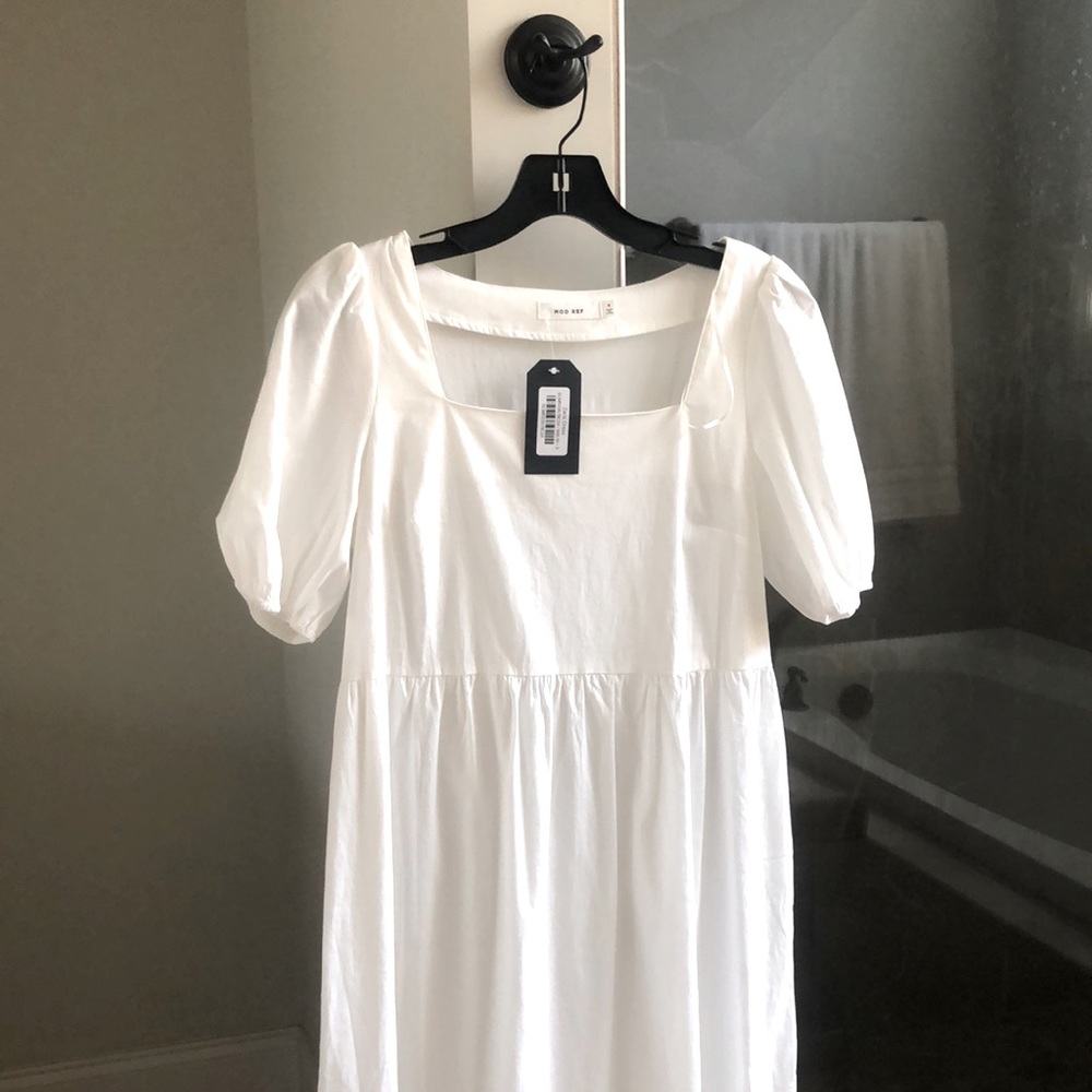 White maxi dress by Mod Ref.